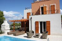 Holiday house with pool for up to six people in Dalmatia