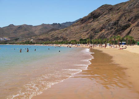 Heller Strand auf Teneriffa